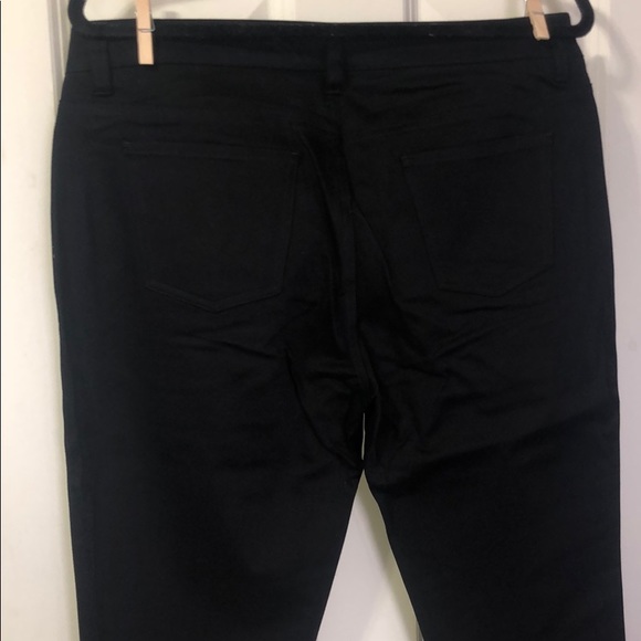 Agnes B Betty Jeans in Noir - Picture 6 of 6